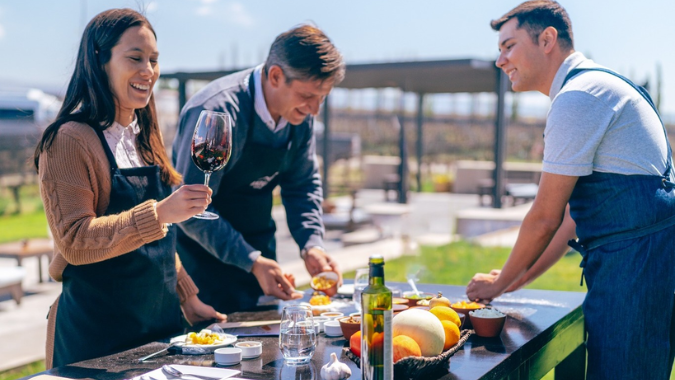 Enjoy the best of mendoza with this gastronomic tour, guide and transfer included!