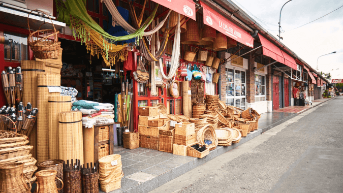 The port of Frutos is waiting for you to take home the best memories of Tigre!