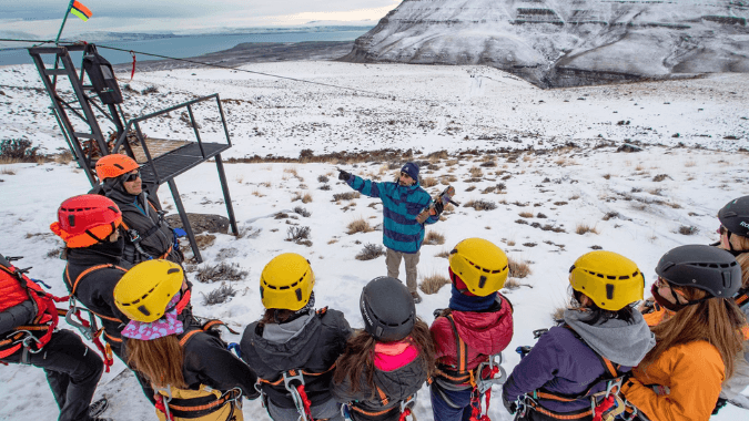 Discover with your family the best view of El Calafate with this excursion to the balconies of Cerro Huyliche!