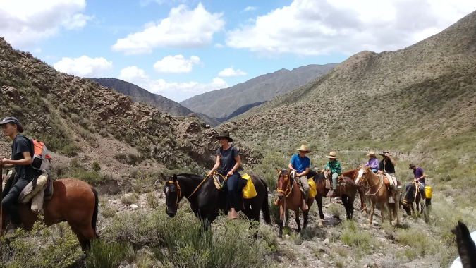 ¡Disfruta de tour de a Caballo en Mendoza y recorre los andes con este tour, incluye traslados, almuerzo y guia!