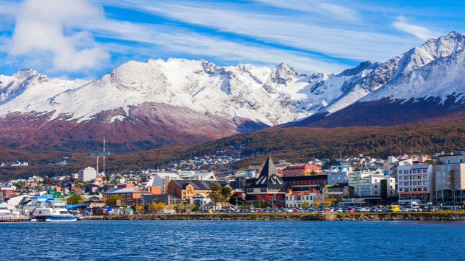 Atravesse para Puerto Williams saindo de Ushuaia com este passeio de um dia!