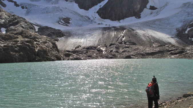 Get to know Ushuaia and the Vinciguerra Glacier with this one day trekking, including transfer and guide!