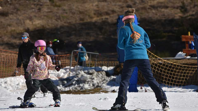 Ne manquez pas l'expérience de voir vos enfants faire leurs premiers pas dans la neige !