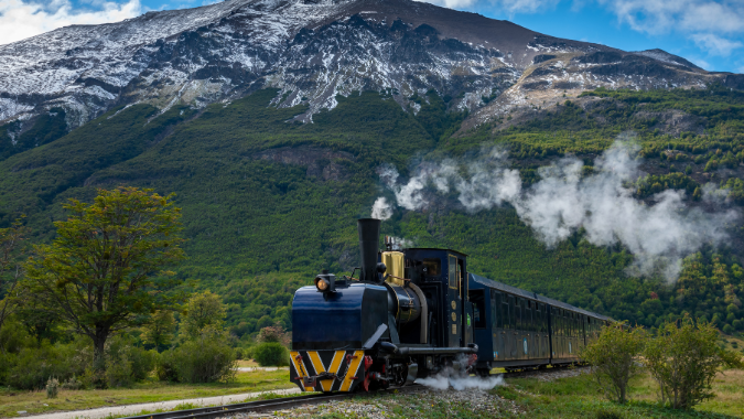 Live the experience of riding the most famous train, the End of the World Train!